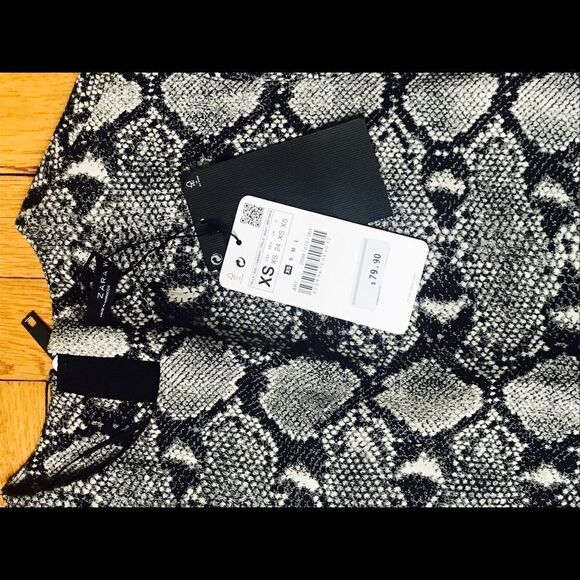 Zara Python Snake Print Short Sleeve Shift Dress - Picture 4 of 7